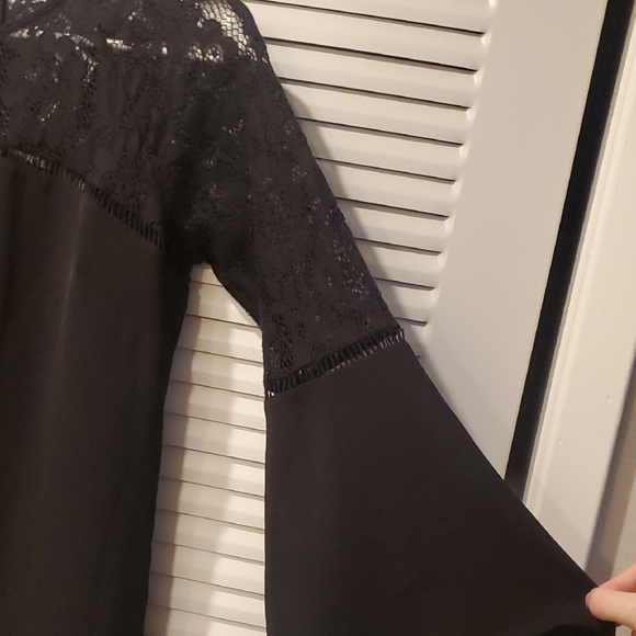 Elegant Black Lace Bell Sleeve Dress - Picture 5 of 5